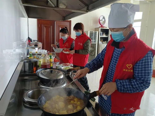 邢臺水產(chǎn)公司正餐服務(wù)志愿行 傳承雷鋒精神，溫暖社區(qū)餐桌